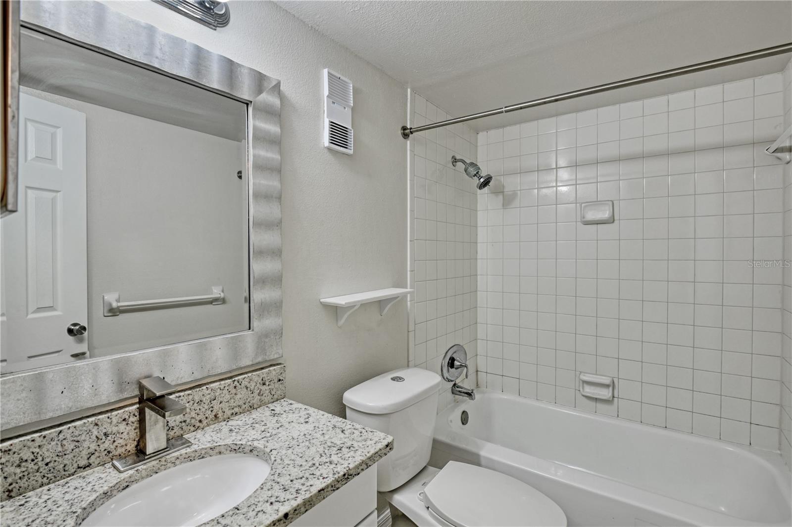WIMBLEDON PARK CONDO 01 - Residential Lease