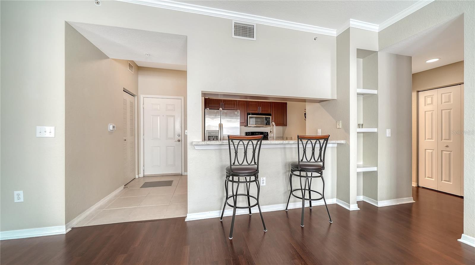 BROADWAY PROMENADE - Residential Lease
