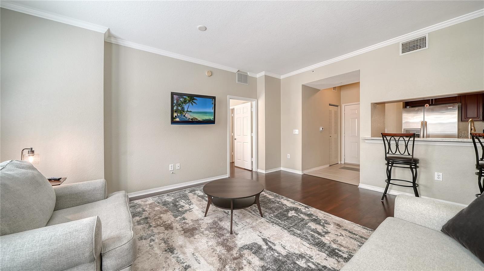 BROADWAY PROMENADE - Residential Lease