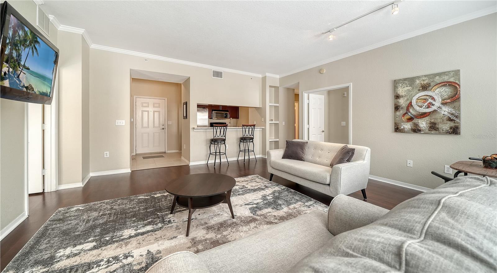 BROADWAY PROMENADE - Residential Lease
