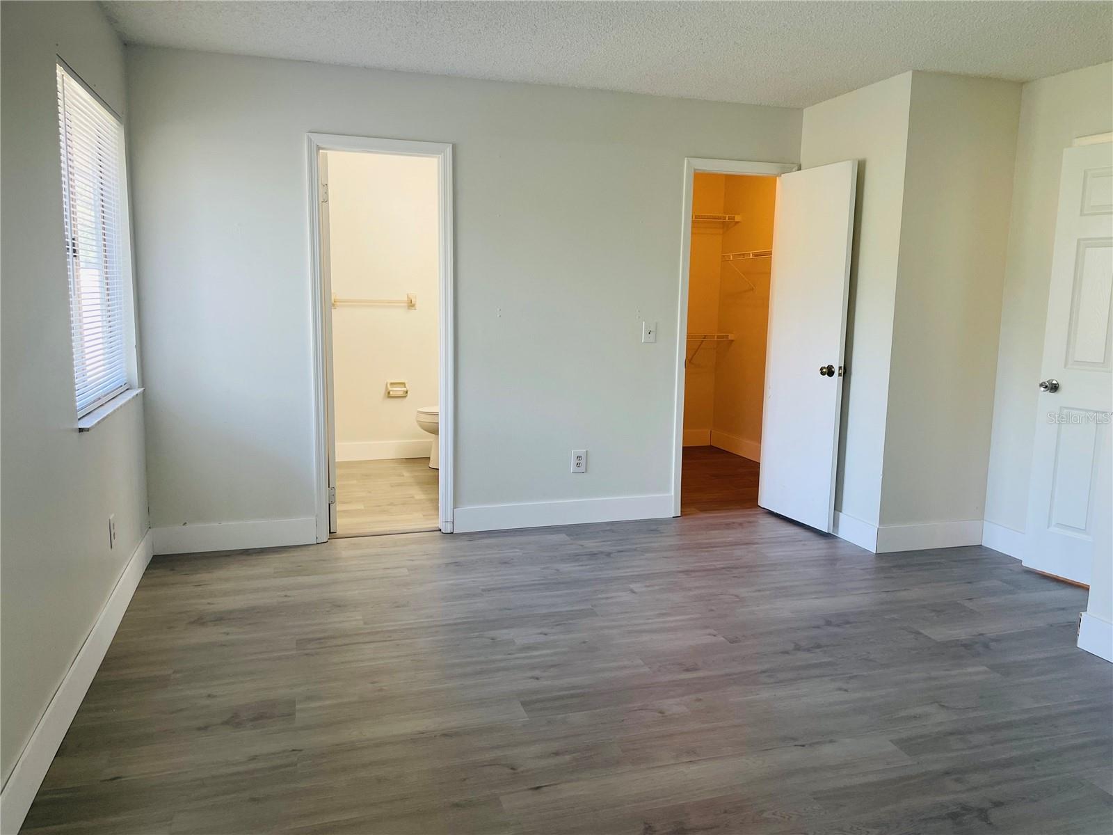 COLONY - Residential
