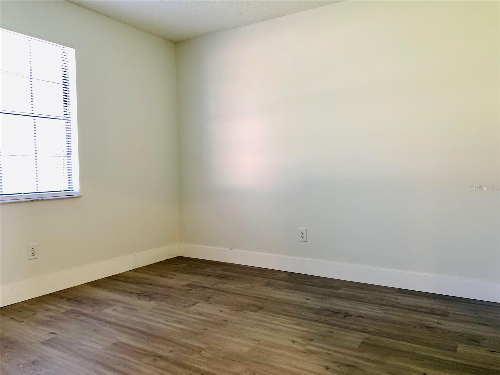 COLONY - Residential
