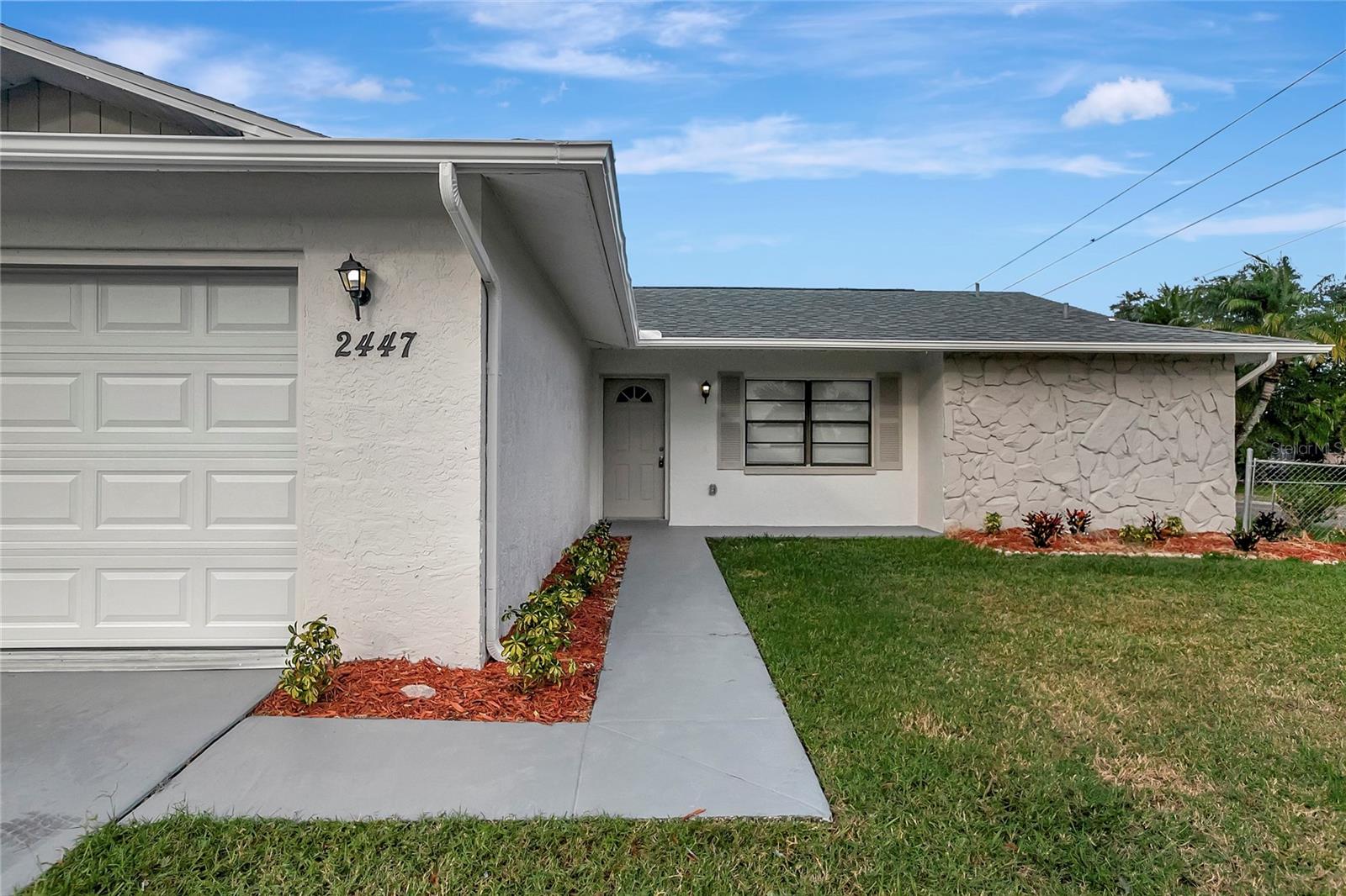 ALOHA GARDENS - Residential