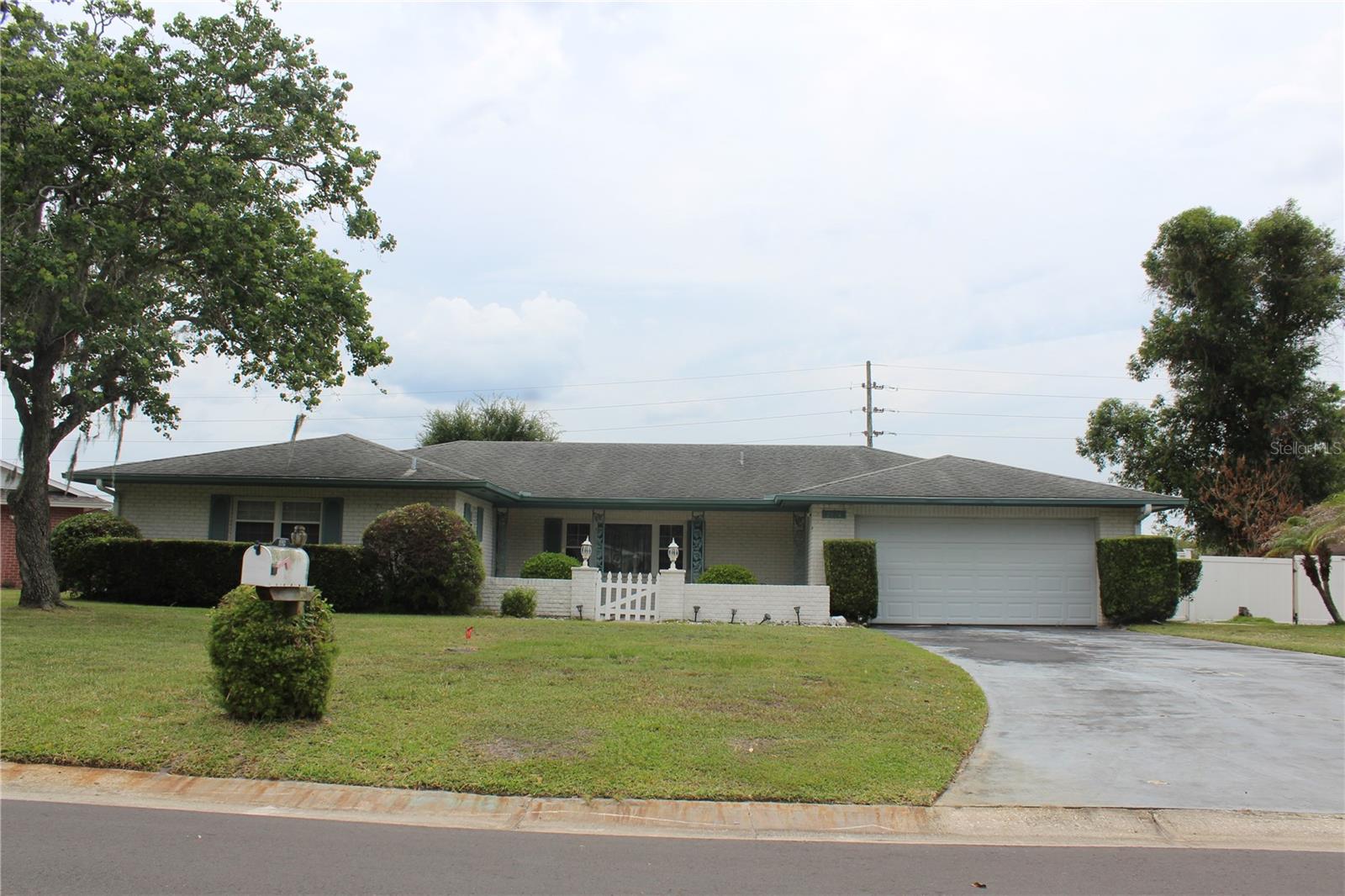 Welcome to 2324 Haley Ct - a charming 3-bedroom, 2-bath home offering 1,853 sq/ft of living space on an oversized .26-acre lot in the established Renee Terrace community. Built in 1973, this property features a spacious layout, a 2-car garage, and several important major updates already completed, including re-pipe in 2022, as well as A/C and water heater replacements in 2021.
The home offers excellent potential for buyers looking to personalize and add their own finishing touches, as some interior upgrades may still be desired. Conveniently located near The Loop shopping, dining, and entertainment, with easy access to major roadways. Approximately 25 minutes to Walt Disney World Resort and 20 minutes to Orlando International Airport - MORE PICTURES TO COME SOON!