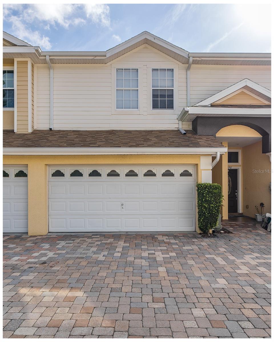 ESTANCIA PLACE TWNHMS - Residential