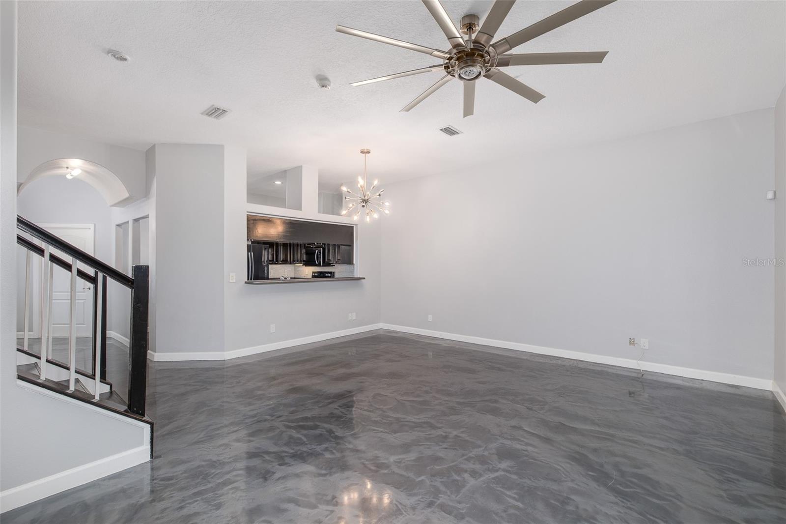 ESTANCIA PLACE TWNHMS - Residential