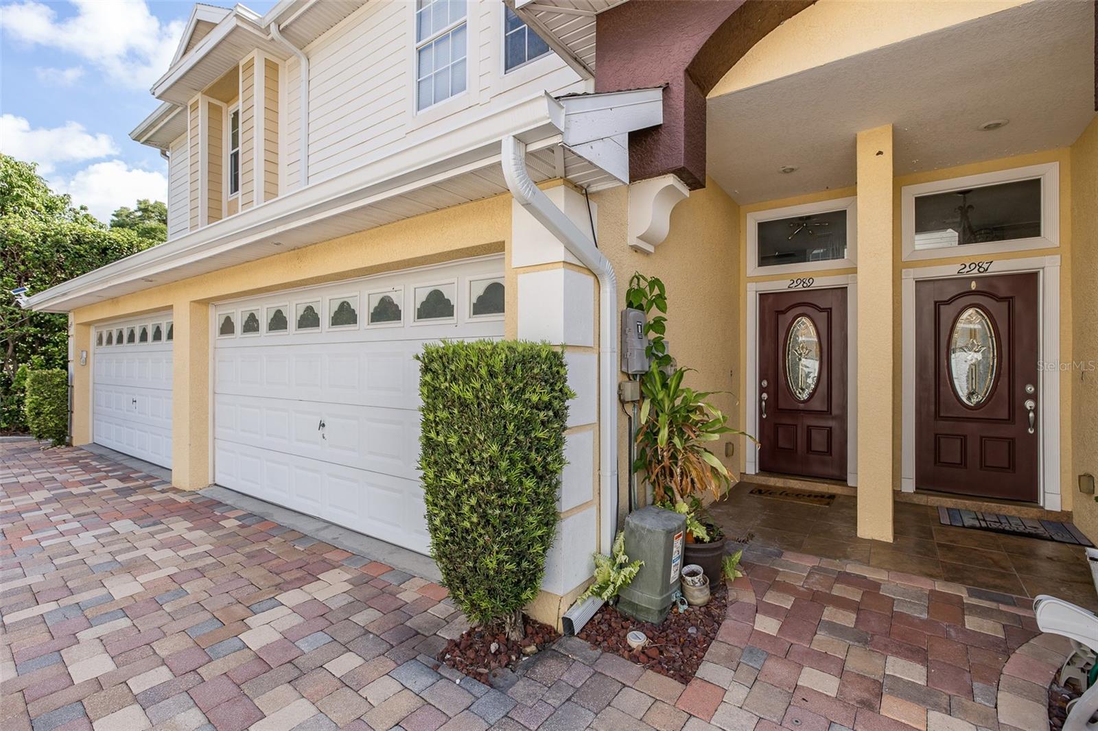 ESTANCIA PLACE TWNHMS - Residential