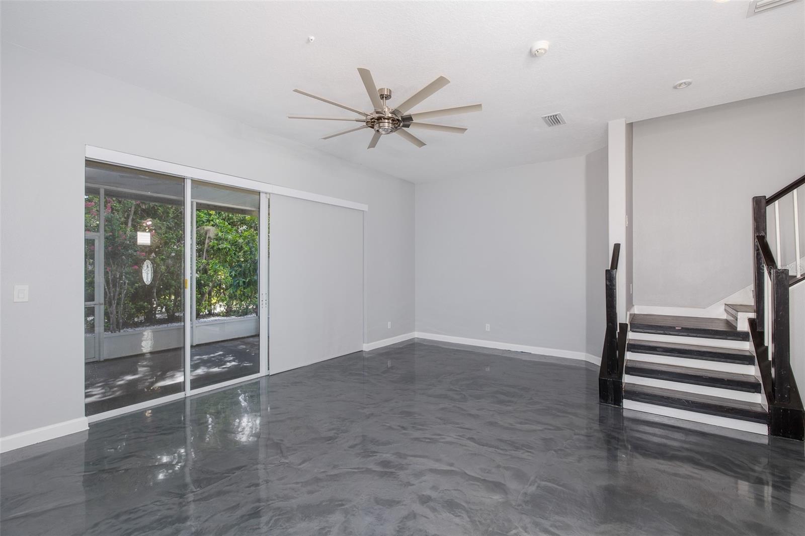 ESTANCIA PLACE TWNHMS - Residential
