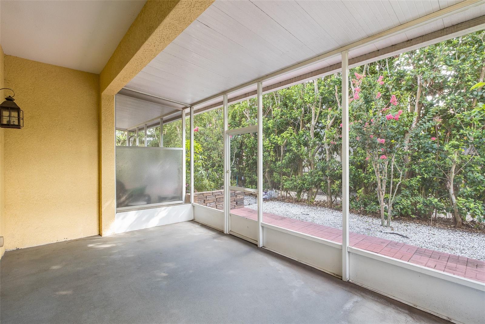 ESTANCIA PLACE TWNHMS - Residential