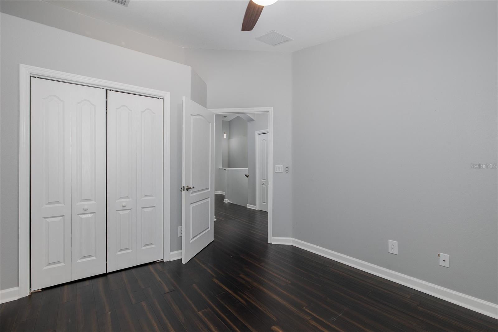 ESTANCIA PLACE TWNHMS - Residential