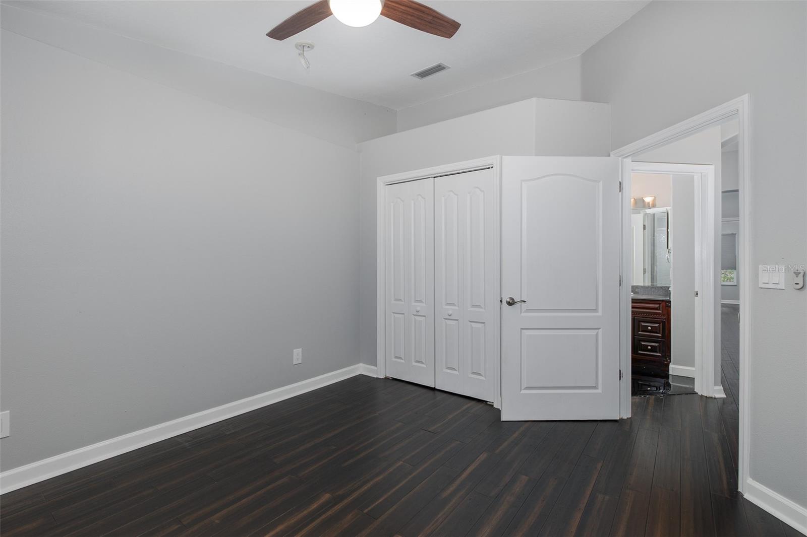 ESTANCIA PLACE TWNHMS - Residential