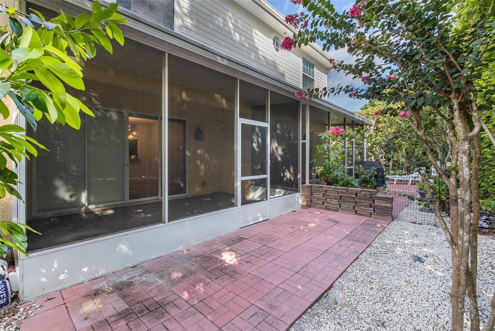 ESTANCIA PLACE TWNHMS - Residential