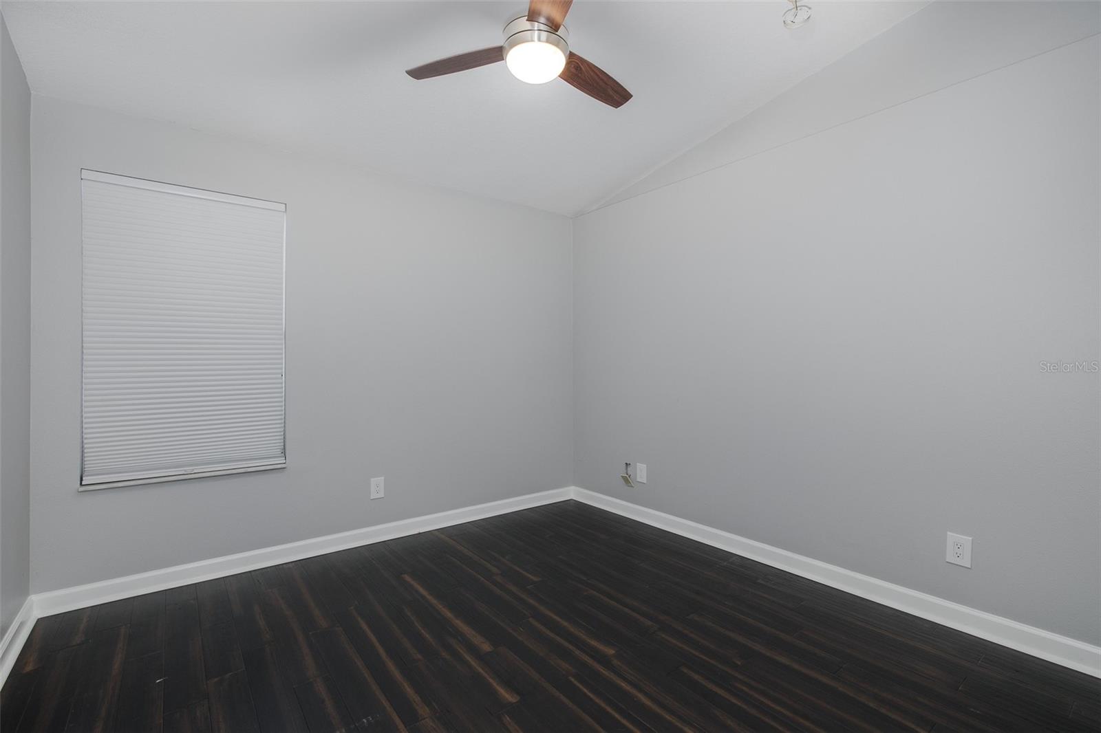 ESTANCIA PLACE TWNHMS - Residential