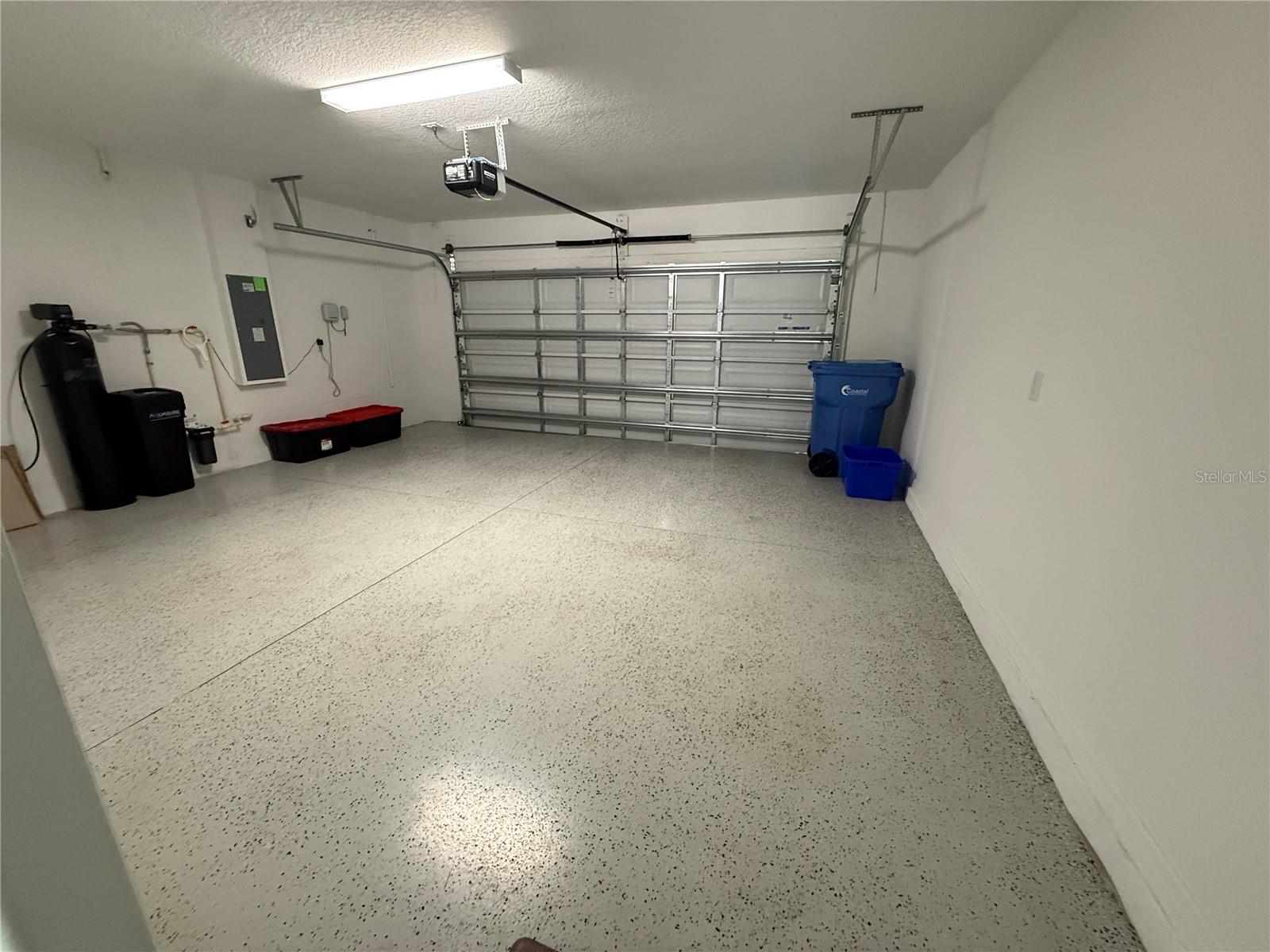 WHISPERING PINES - Residential Lease