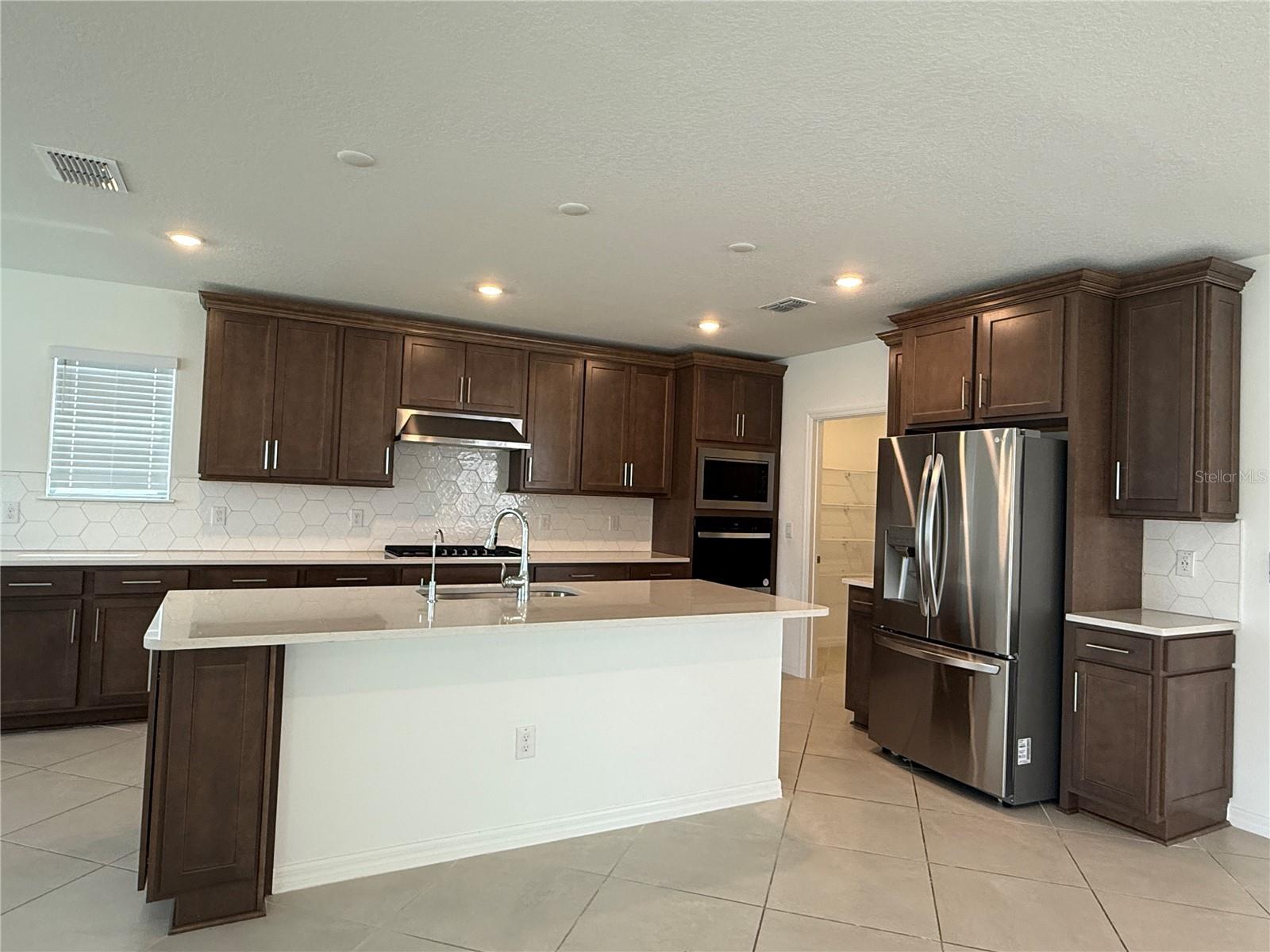 WHISPERING PINES - Residential Lease
