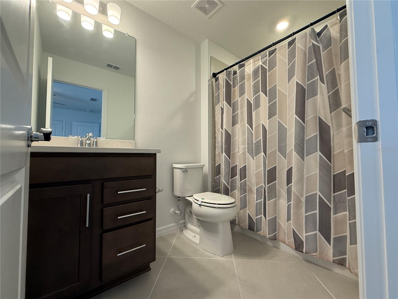 WHISPERING PINES - Residential Lease
