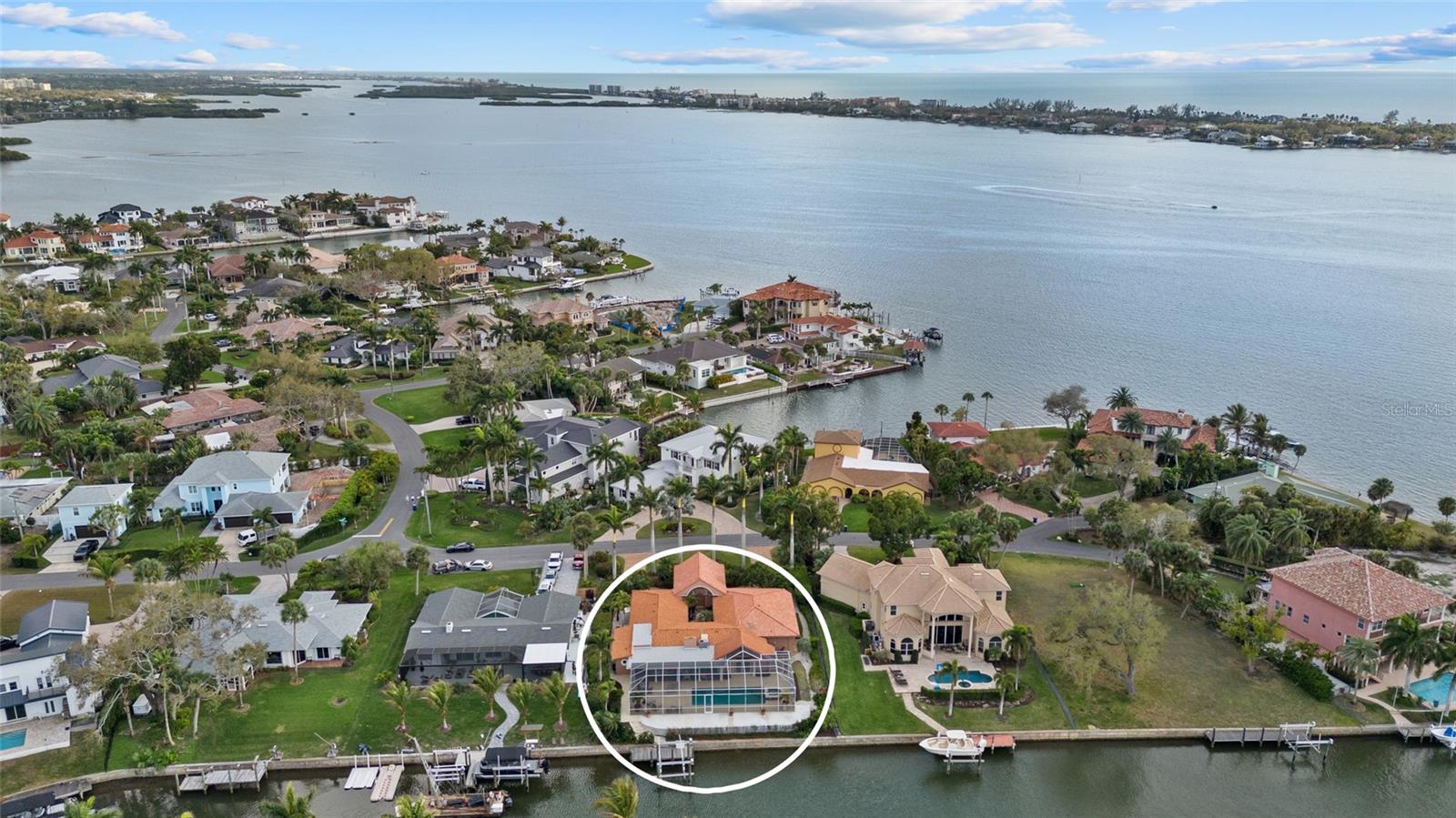 SOUTHPOINTE SHORES - Residential
