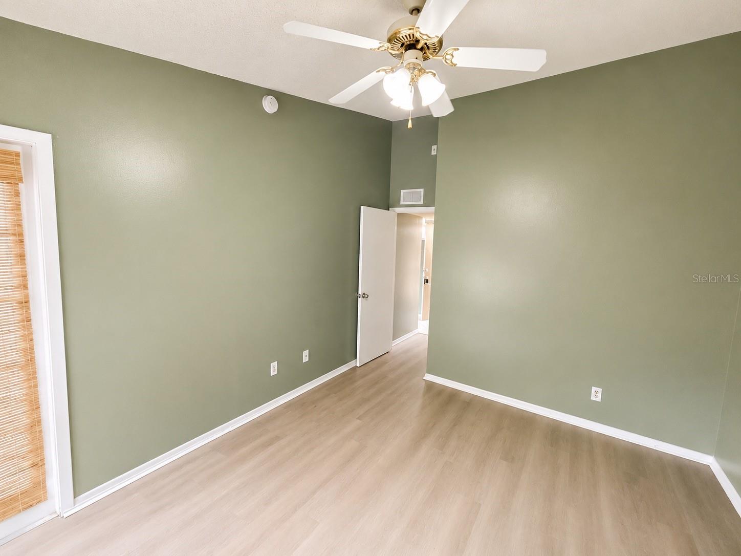 PLAZA/MILLENIUM - Residential Lease