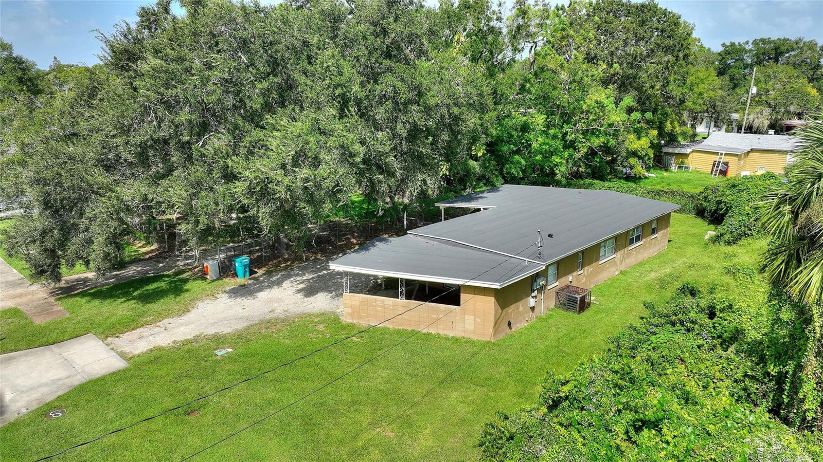LAKE SUNSET SHORES - Residential Income