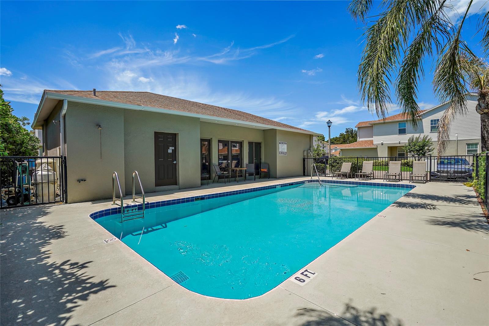 HERITAGE OAKS TWNHMS - Residential