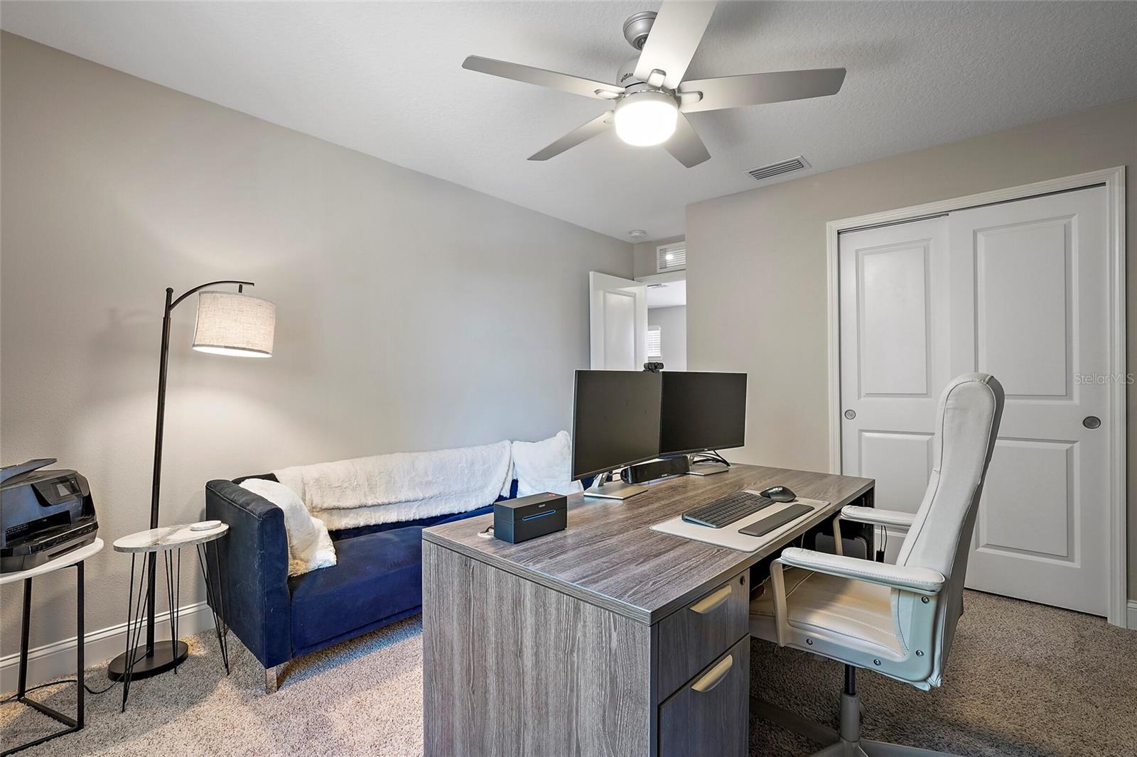 HERITAGE OAKS TWNHMS - Residential