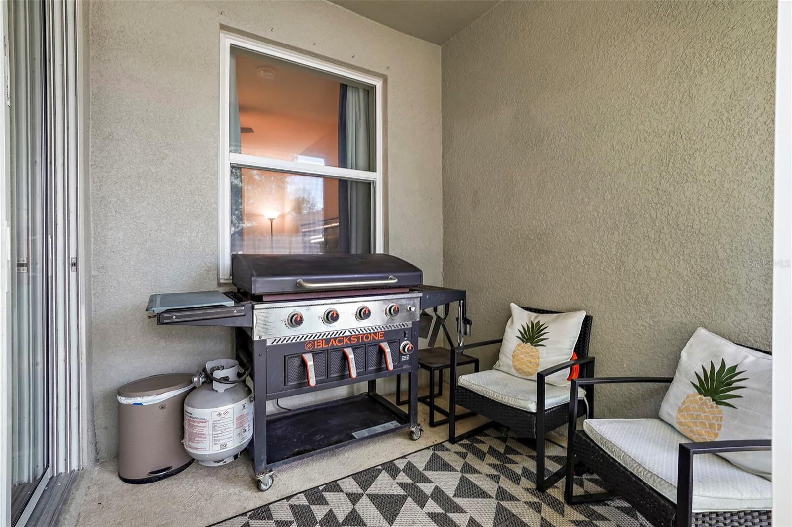 HERITAGE OAKS TWNHMS - Residential