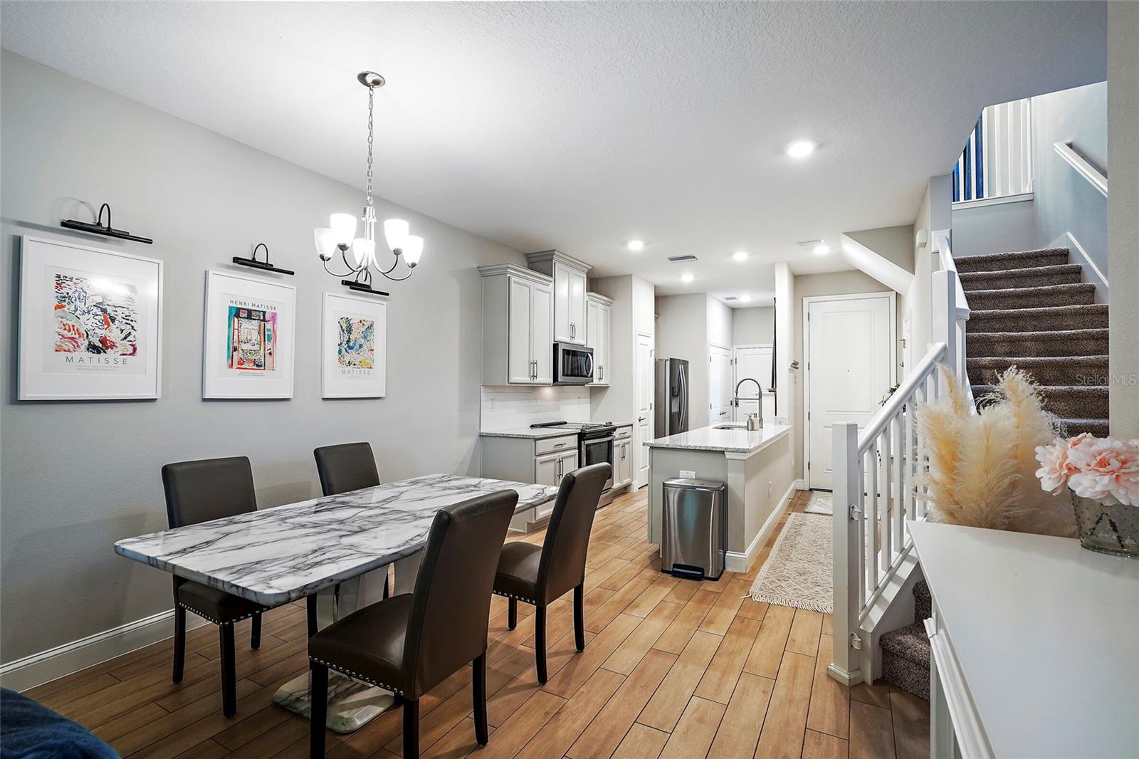 HERITAGE OAKS TWNHMS - Residential
