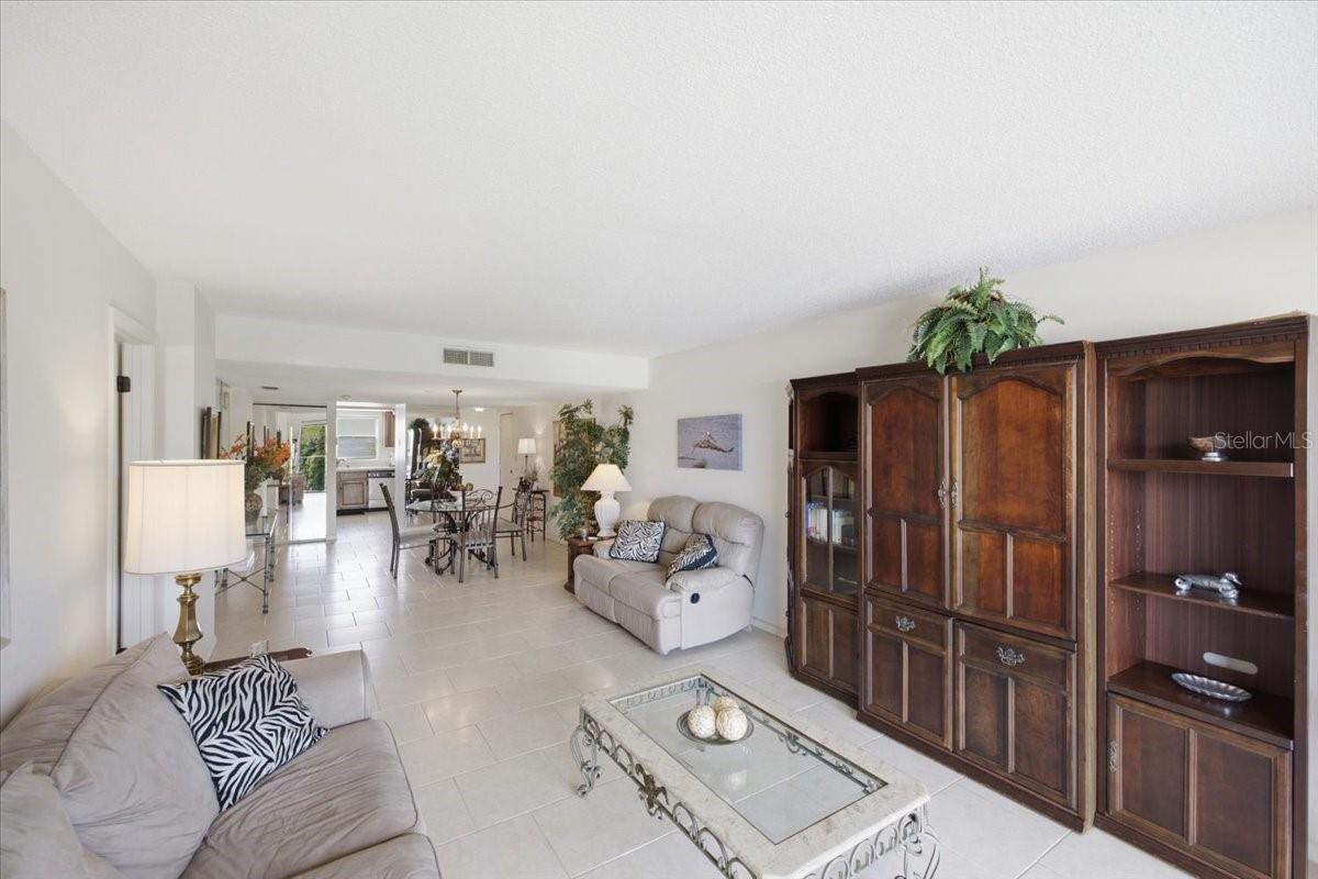 CHATEAU TOWER CONDO - Residential