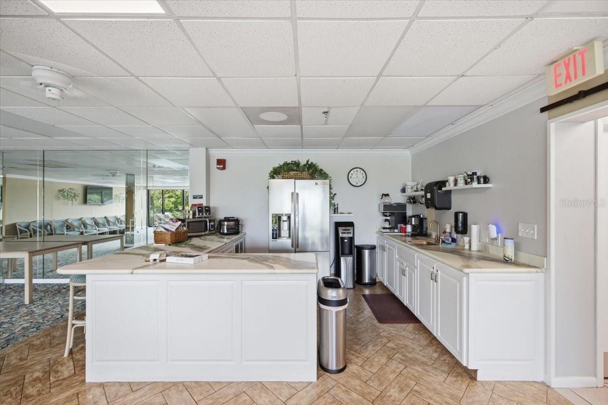 CHATEAU TOWER CONDO - Residential