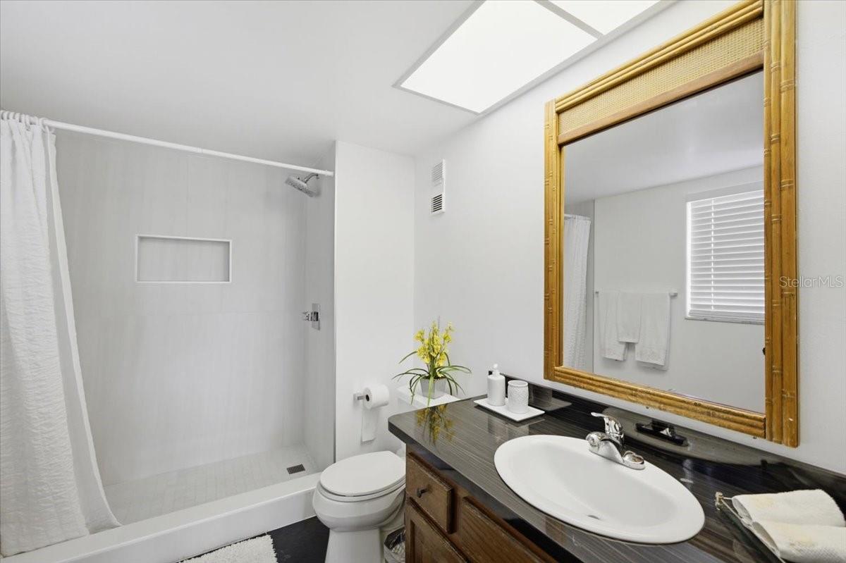 CHATEAU TOWER CONDO - Residential
