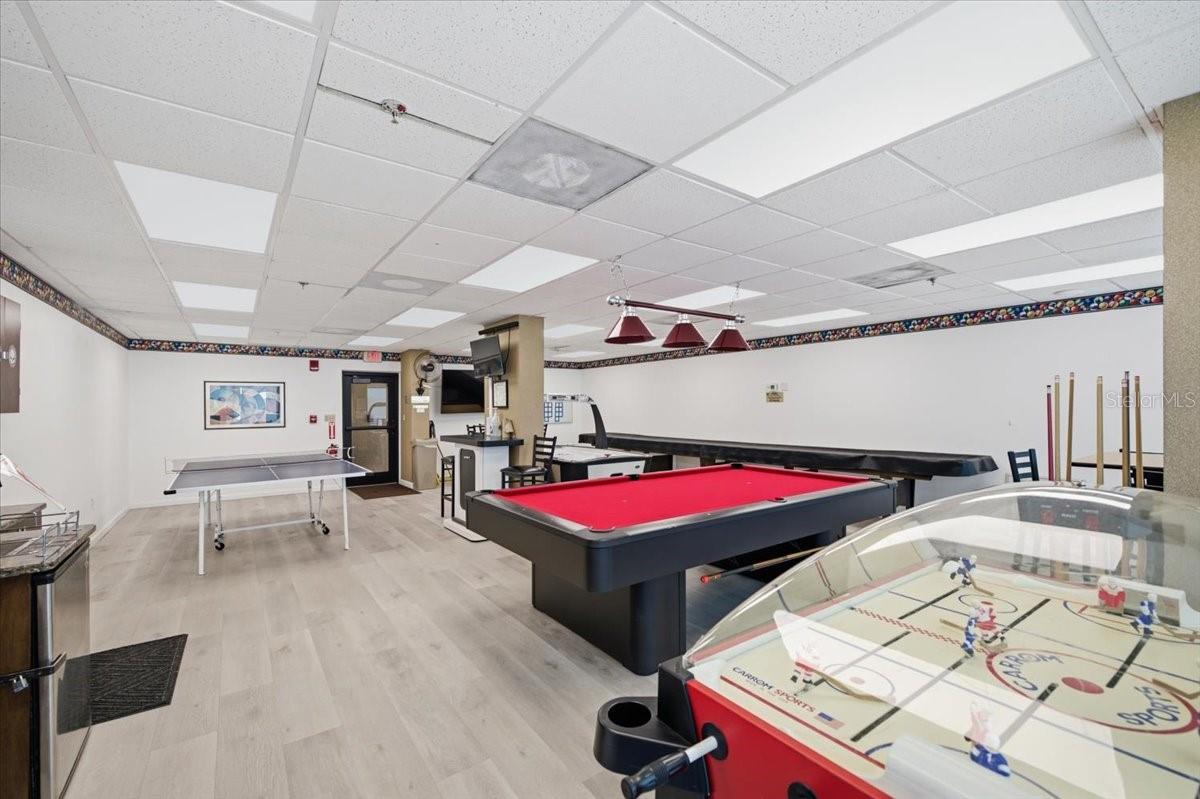 CHATEAU TOWER CONDO - Residential