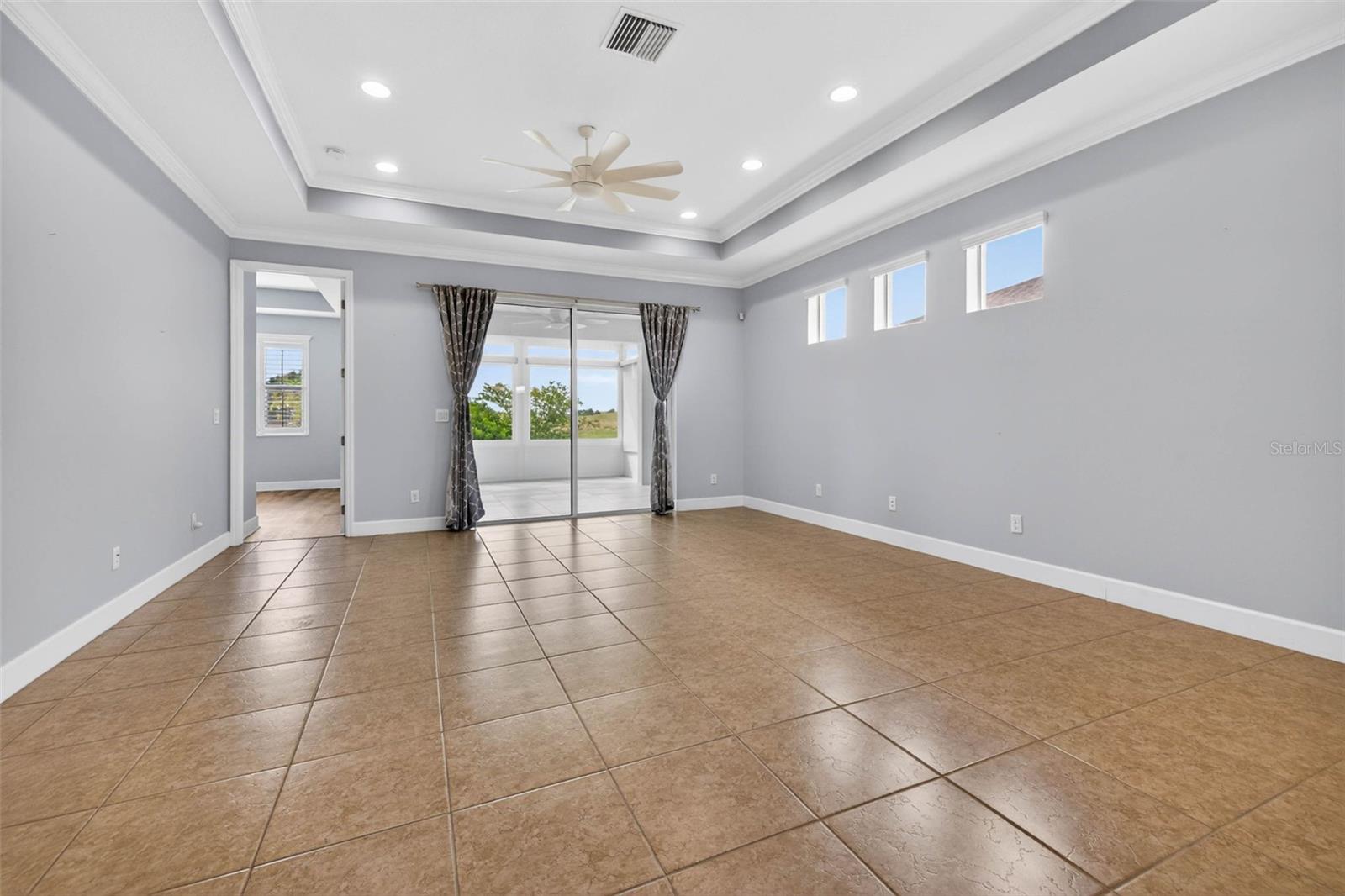 SUN CITY CENTER UNIT 274 & 2 - Residential
