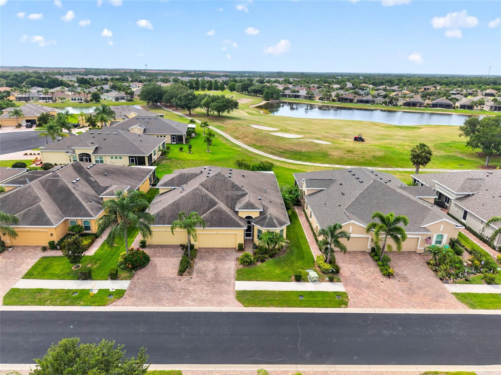 SUN CITY CENTER UNIT 274 & 2 - Residential