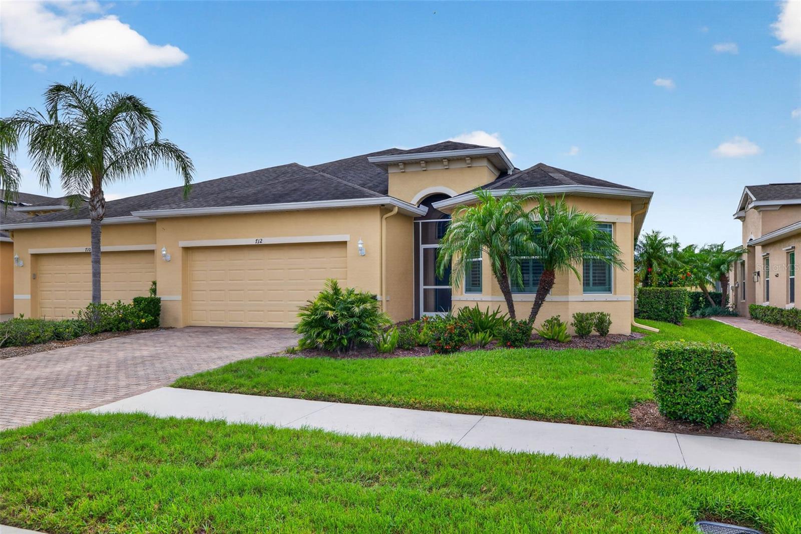 SUN CITY CENTER UNIT 274 & 2 - Residential