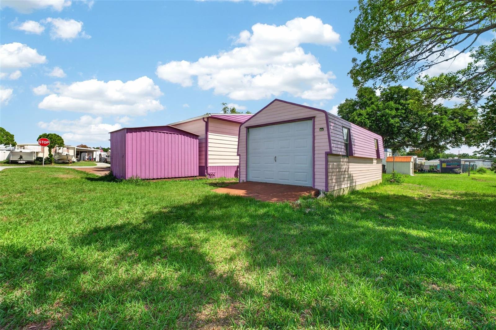 LAKE MARIANA ACRES - Residential