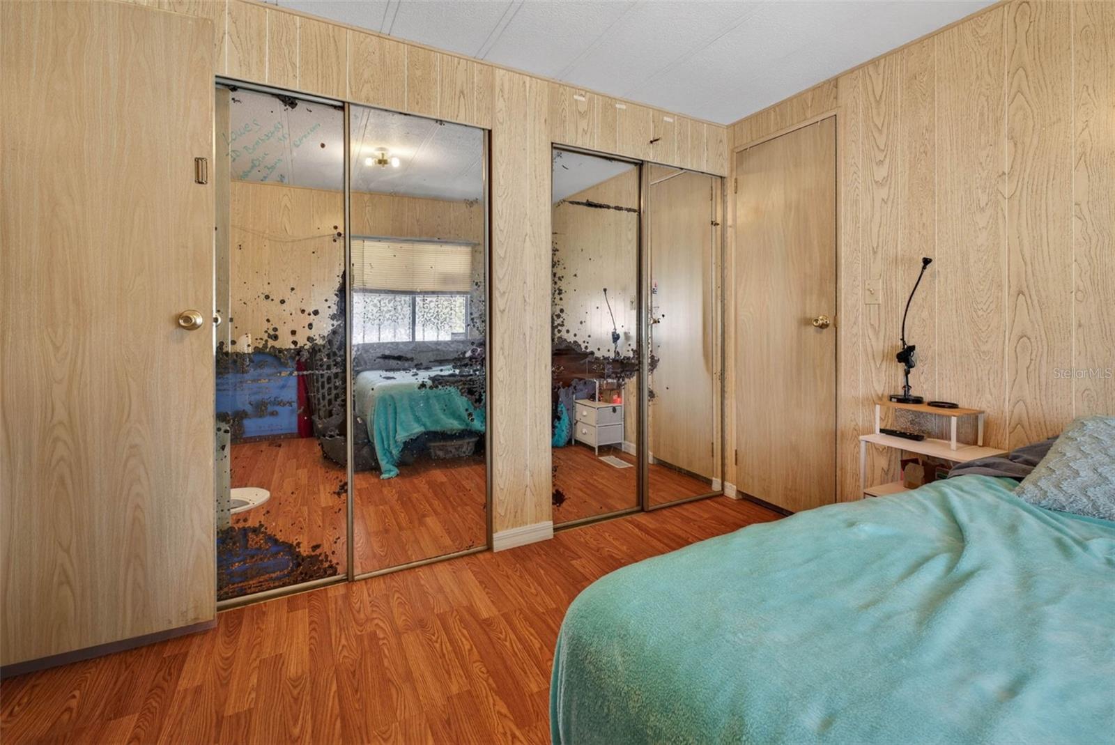 LAKE MARIANA ACRES - Residential
