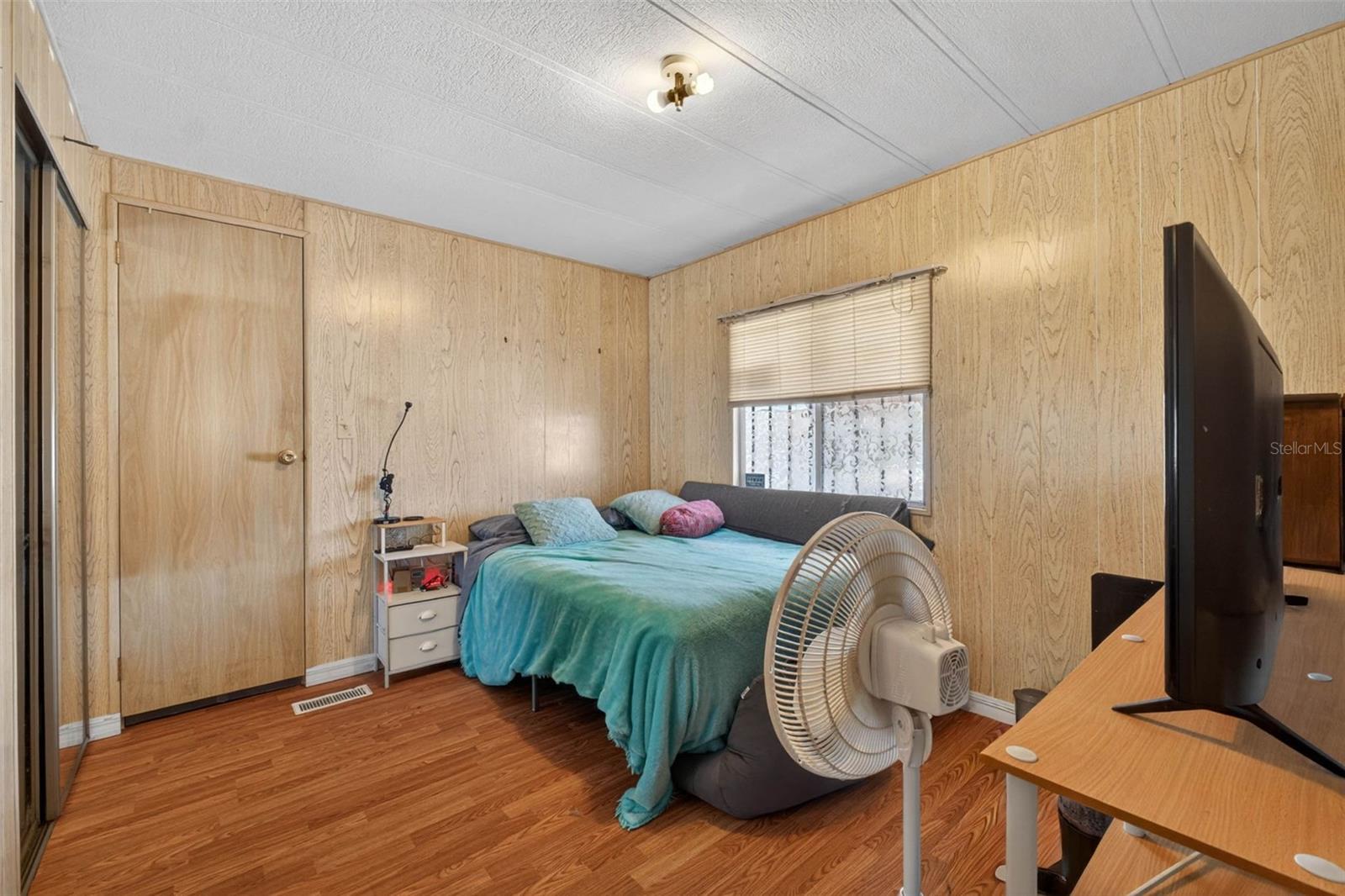 LAKE MARIANA ACRES - Residential