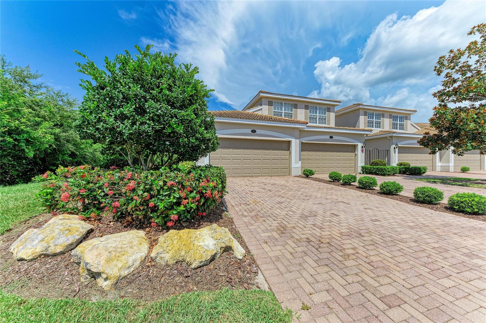RIVER STRAND - Residential