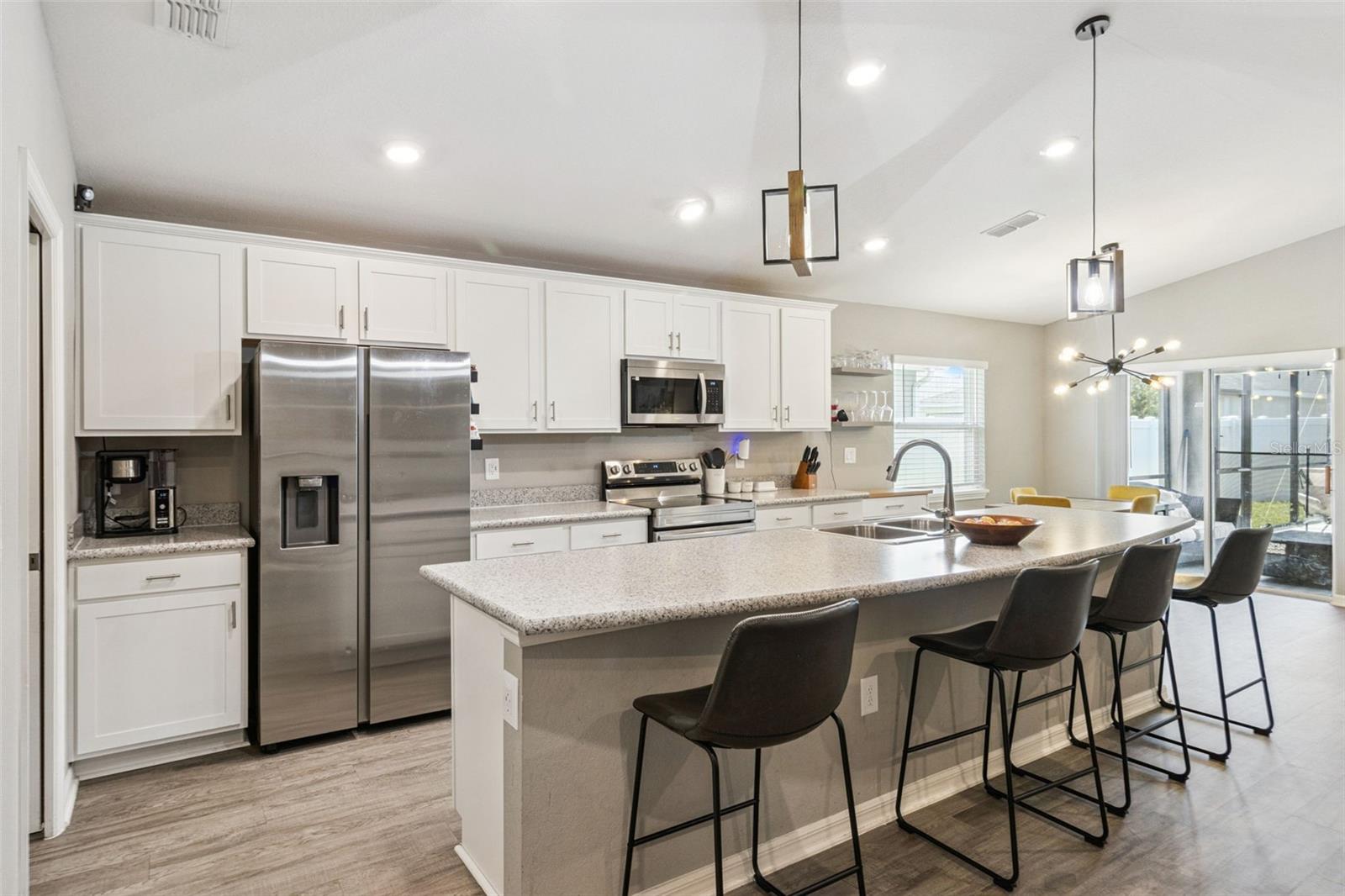 ENCLAVE/LK MYRTLE - Residential
