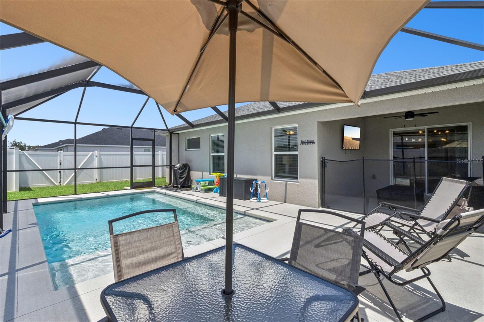 ENCLAVE/LK MYRTLE - Residential