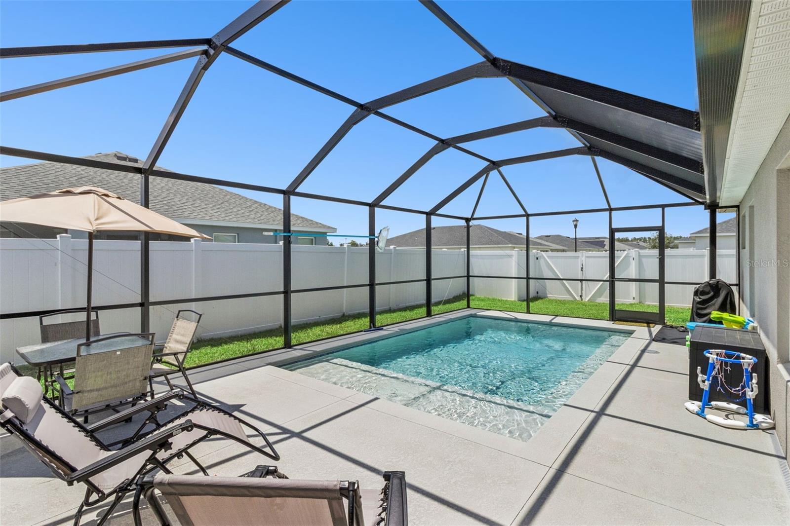 ENCLAVE/LK MYRTLE - Residential