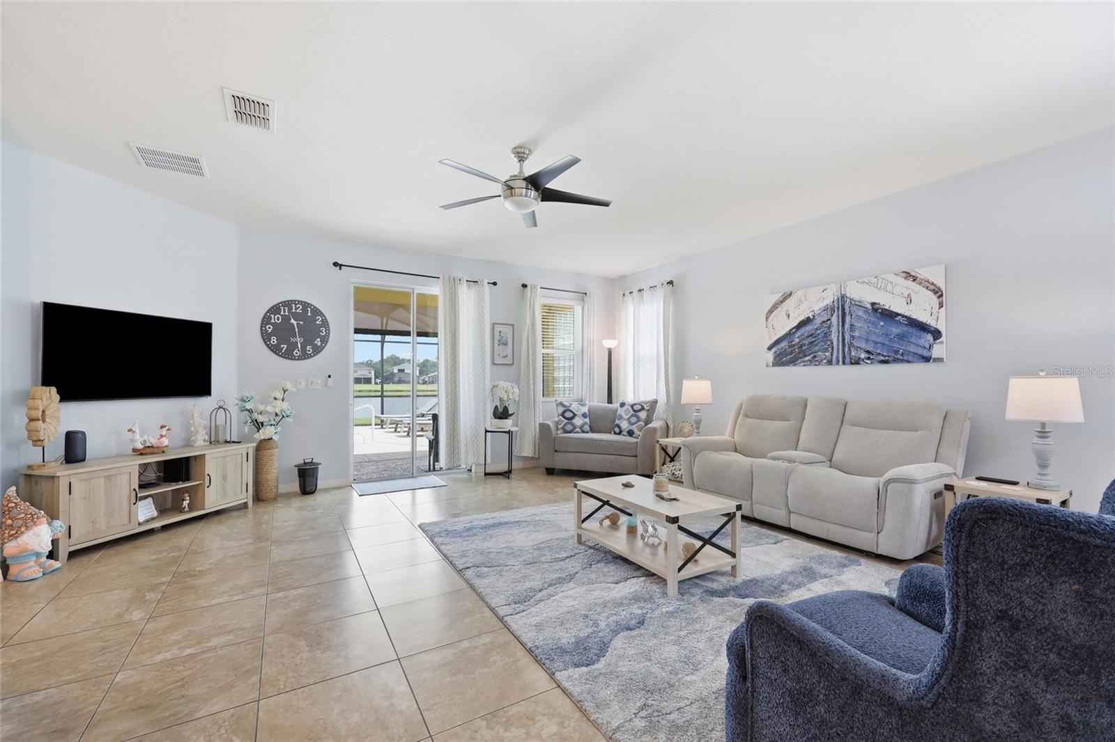 CRYSTAL COVE RESORT - Residential