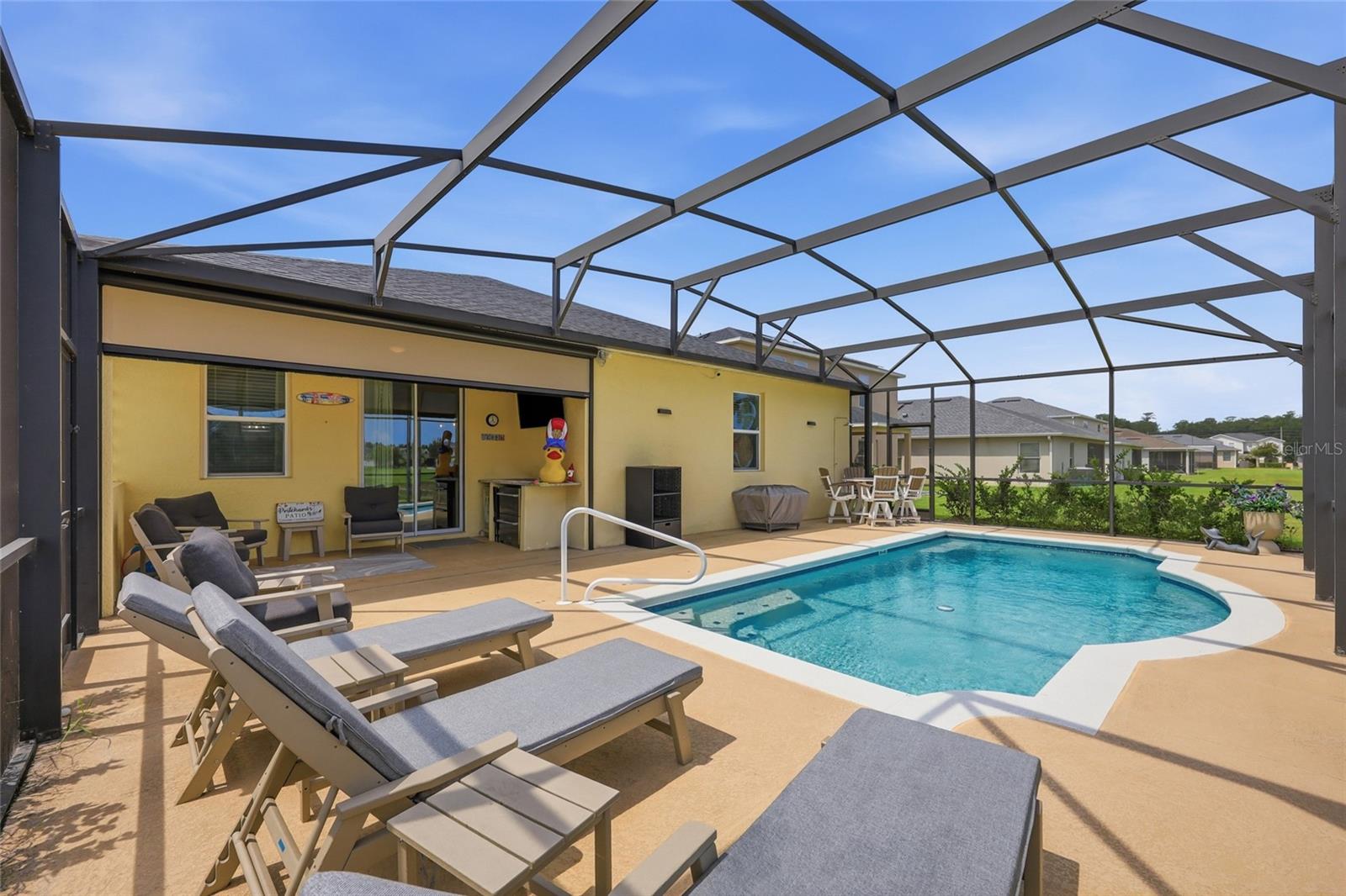 CRYSTAL COVE RESORT - Residential