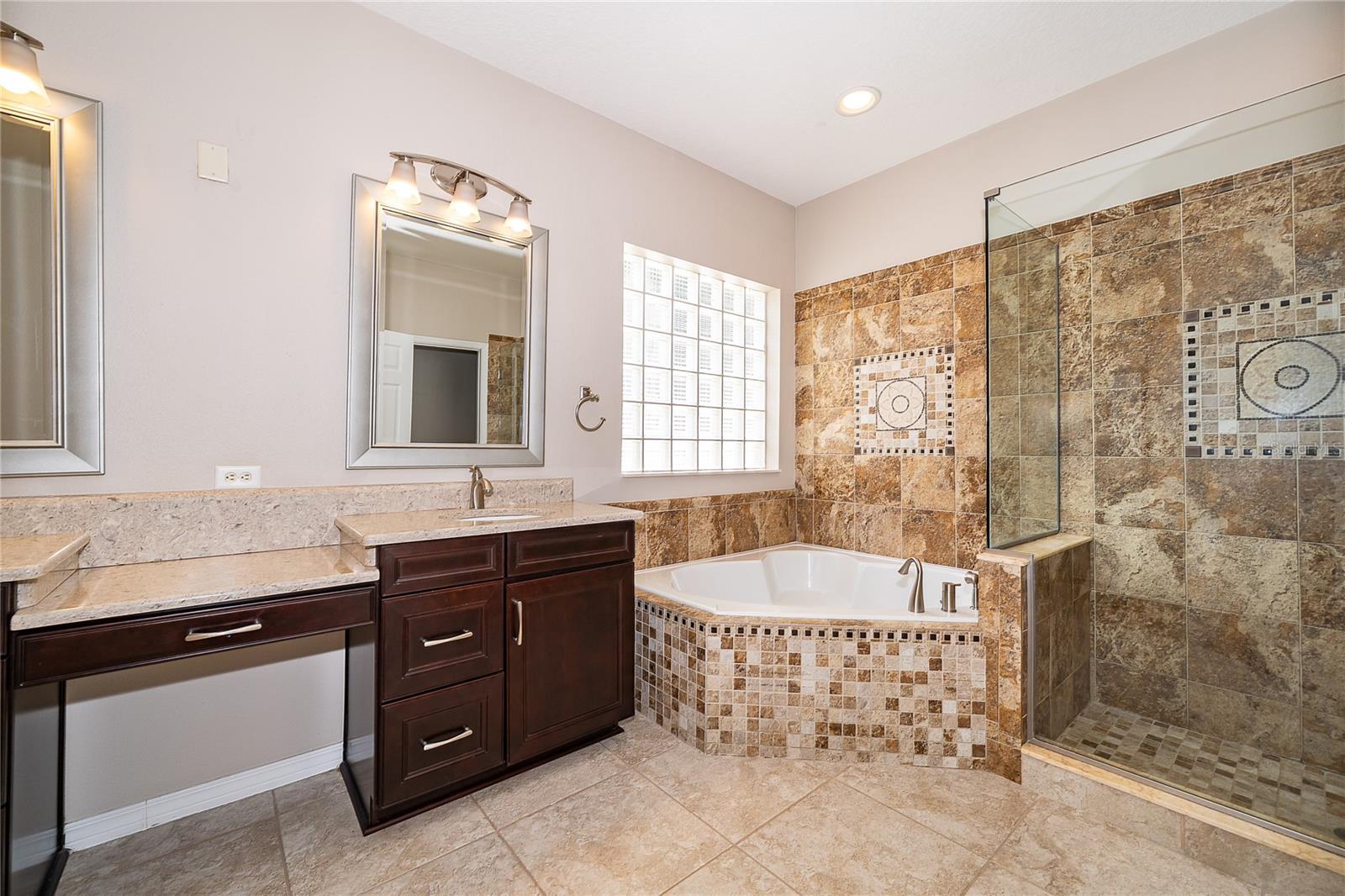 WINDERMERE CHASE PH 01 - Residential