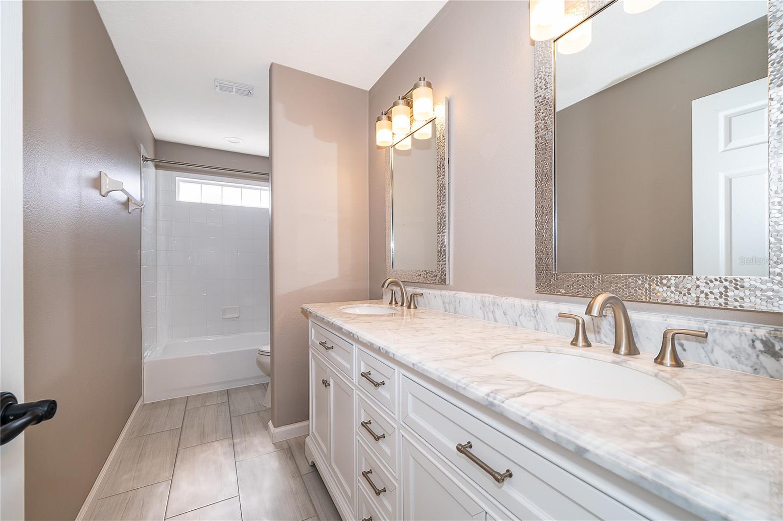 WINDERMERE CHASE PH 01 - Residential