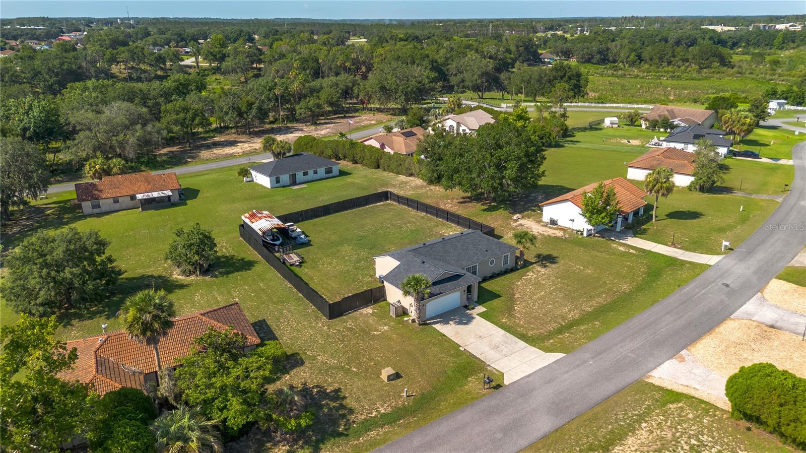 SILVER SPRINGS SHORES - Residential