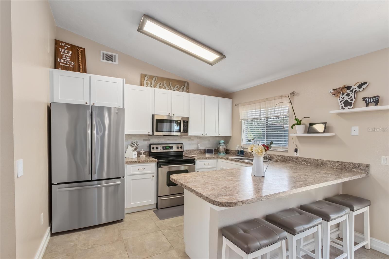 SILVER SPRINGS SHORES - Residential