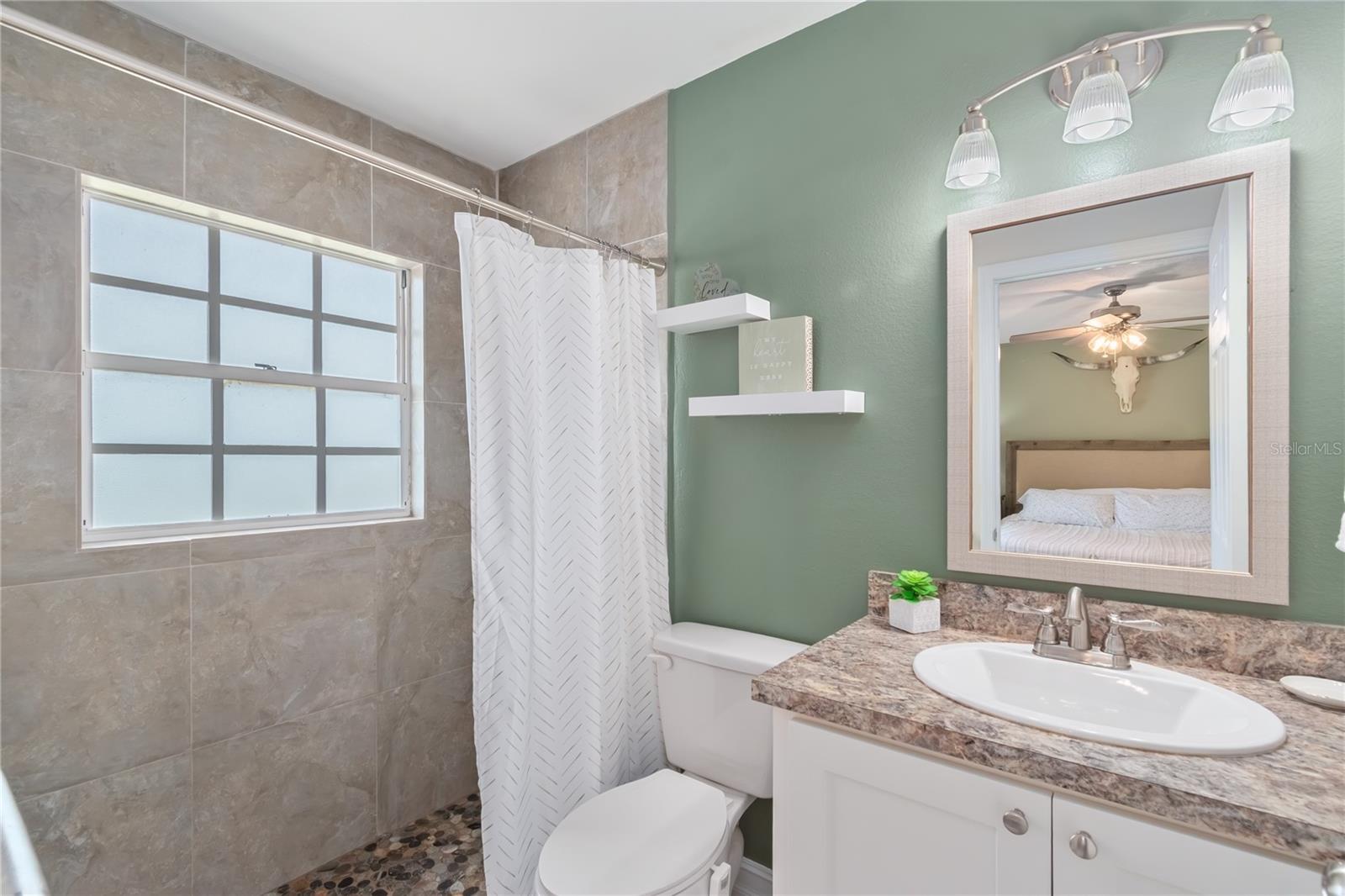 SILVER SPRINGS SHORES - Residential