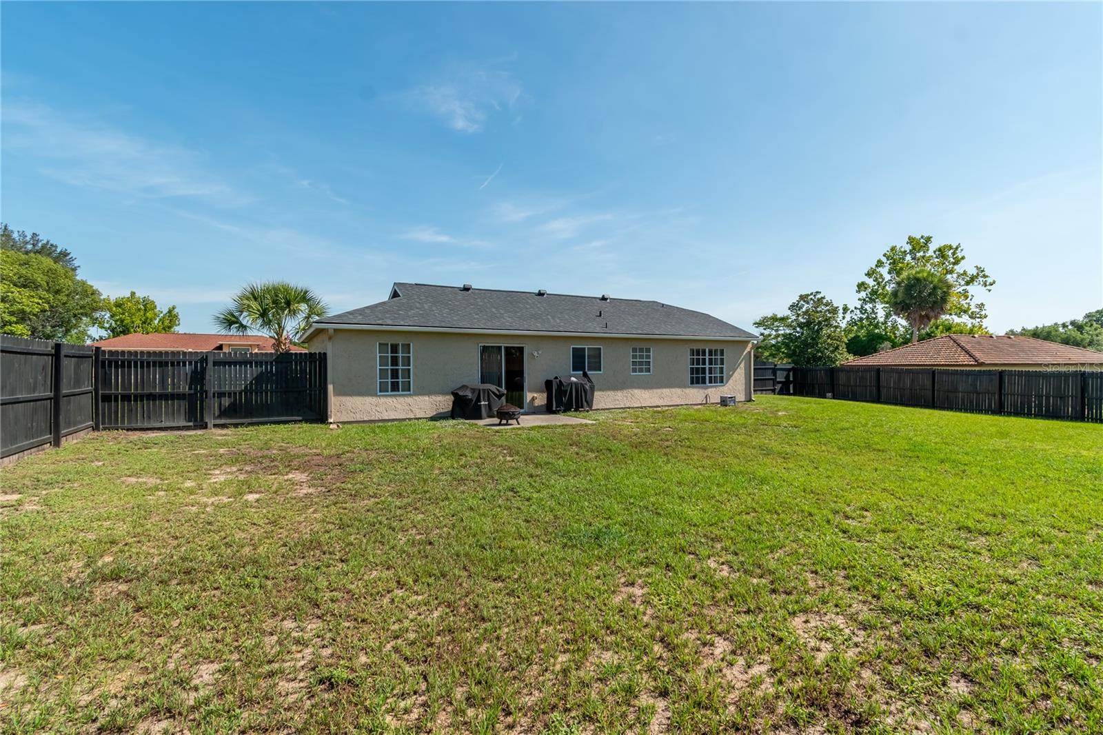 SILVER SPRINGS SHORES - Residential