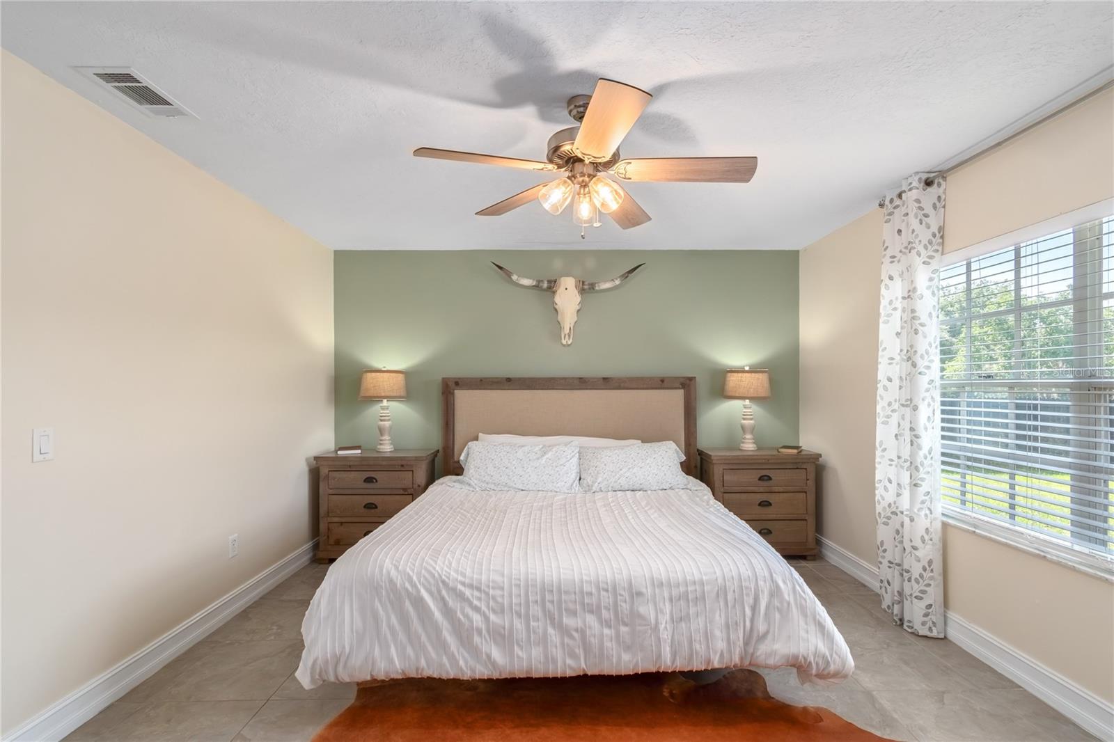 SILVER SPRINGS SHORES - Residential